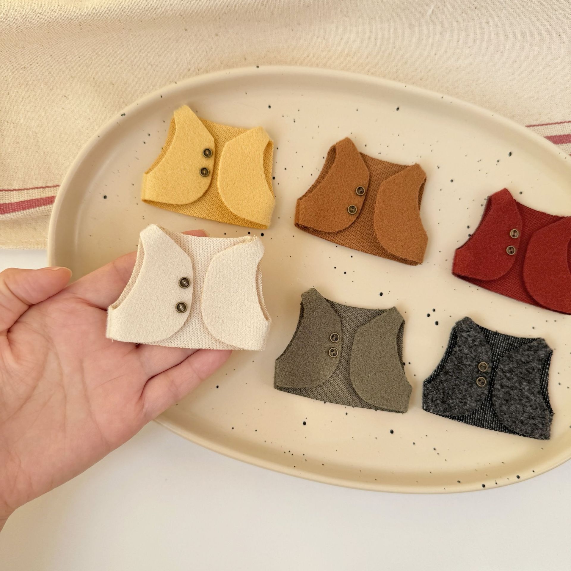 Vintage Toy Collector - 手作り10cmドール服 ヴィンテージウールベスト ラブブぬいぐるみ交換用衣装