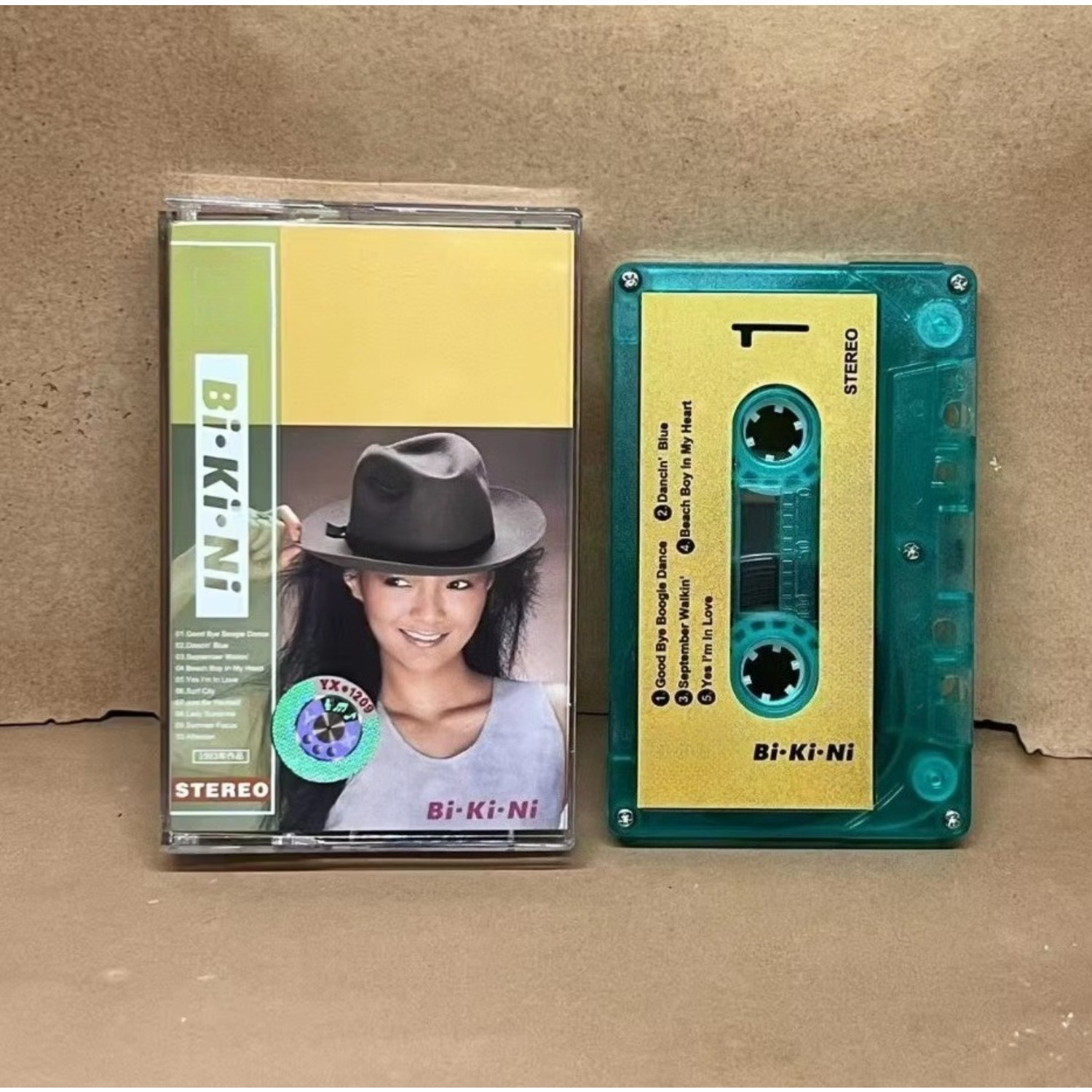 レトロな日本のアーバンポップ音楽カセットテープ　陽気なヴィン - Vintage Collectibles のレビューと価格