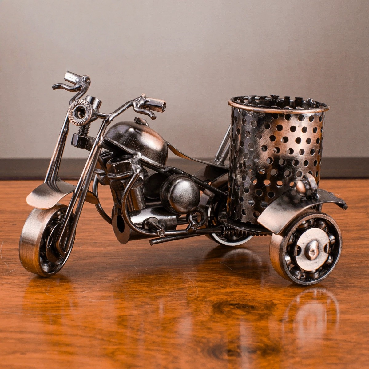 ヴィンテージバイクモデル金属製三輪鉄製アートバイクペンホルダ - Vintage Collectibles のレビューと価格
