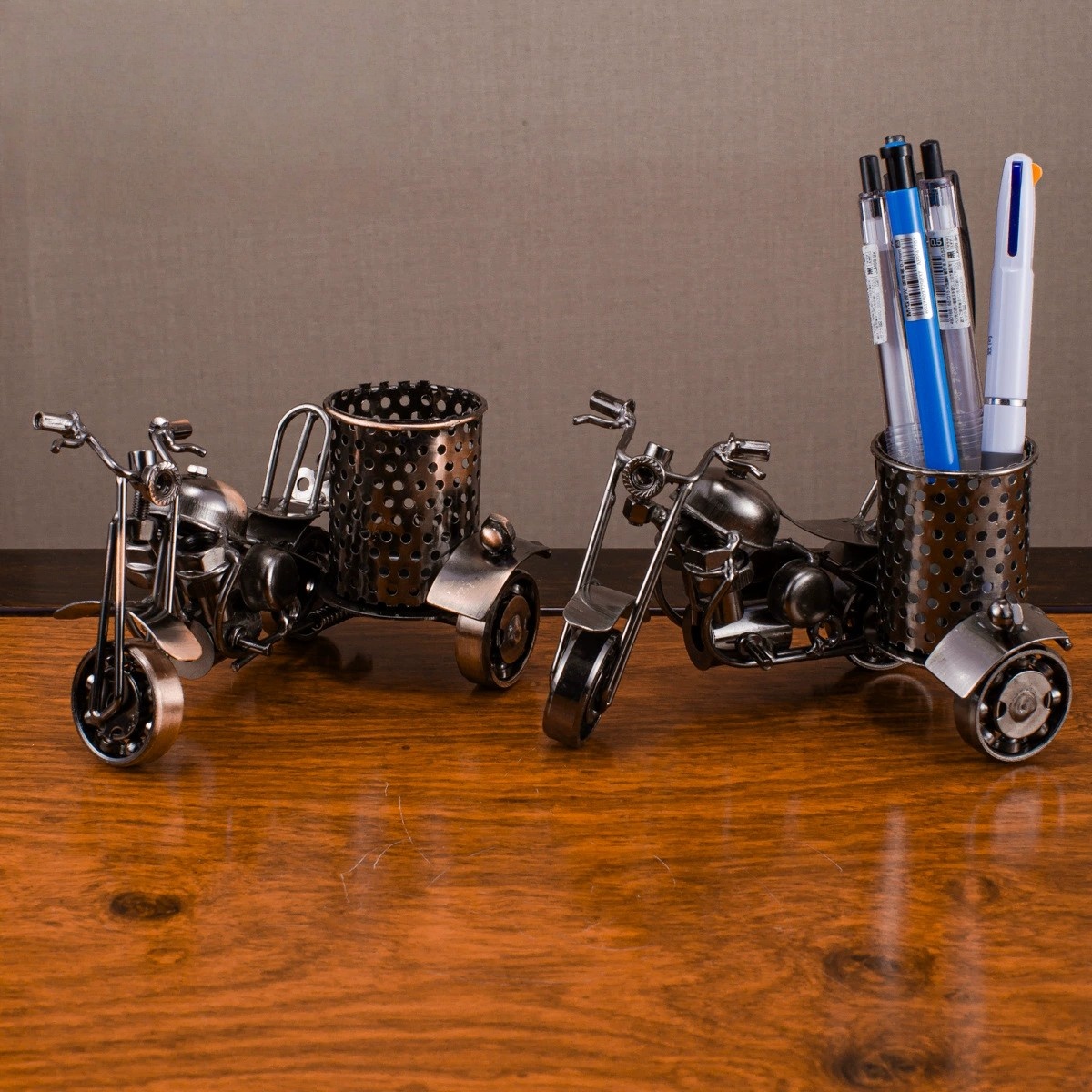 ヴィンテージバイクモデル金属製三輪鉄製アートバイクペンホルダ - Vintage Collectibles のレビューと価格