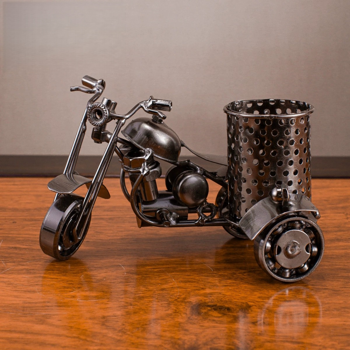 ヴィンテージバイクモデル金属製三輪鉄製アートバイクペンホルダ - Vintage Collectibles のレビューと価格